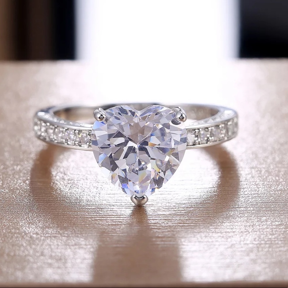 New Women’s Heart 925 Stamped Diamond Ring